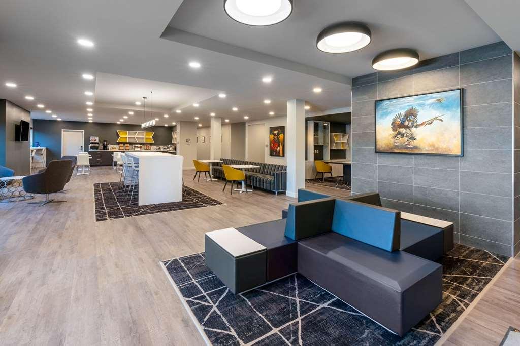 Microtel Inn & Suites By Wyndham Kanata Ottawa West Interior photo