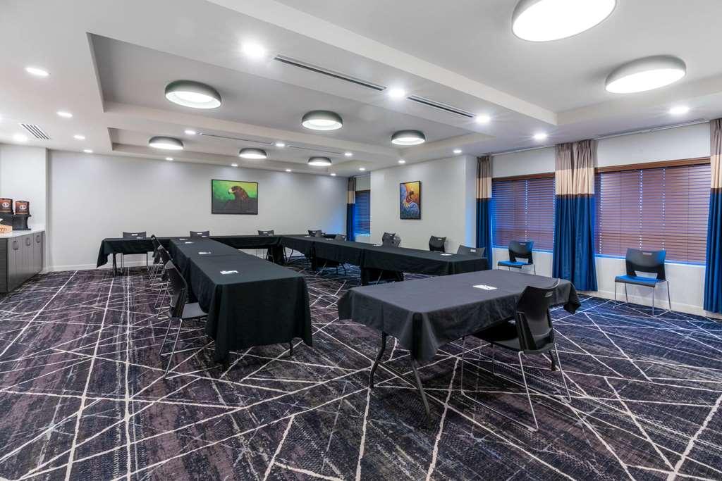 Microtel Inn & Suites By Wyndham Kanata Ottawa West Facilities photo