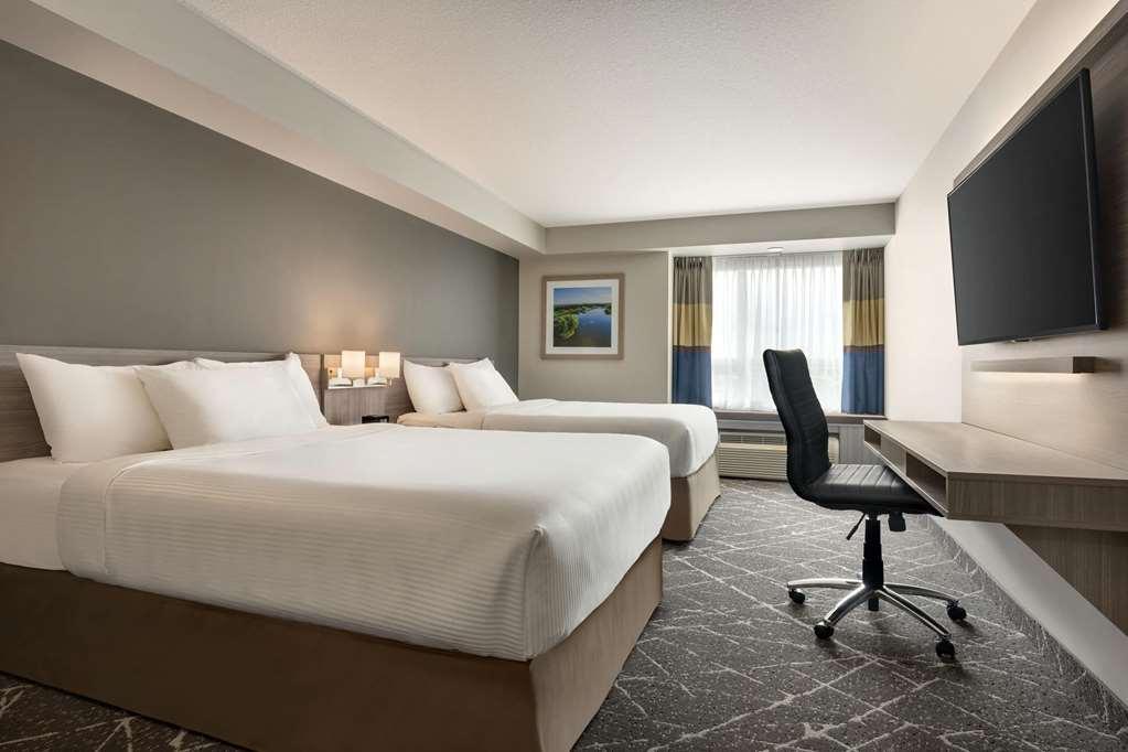 Microtel Inn & Suites By Wyndham Kanata Ottawa West Room photo