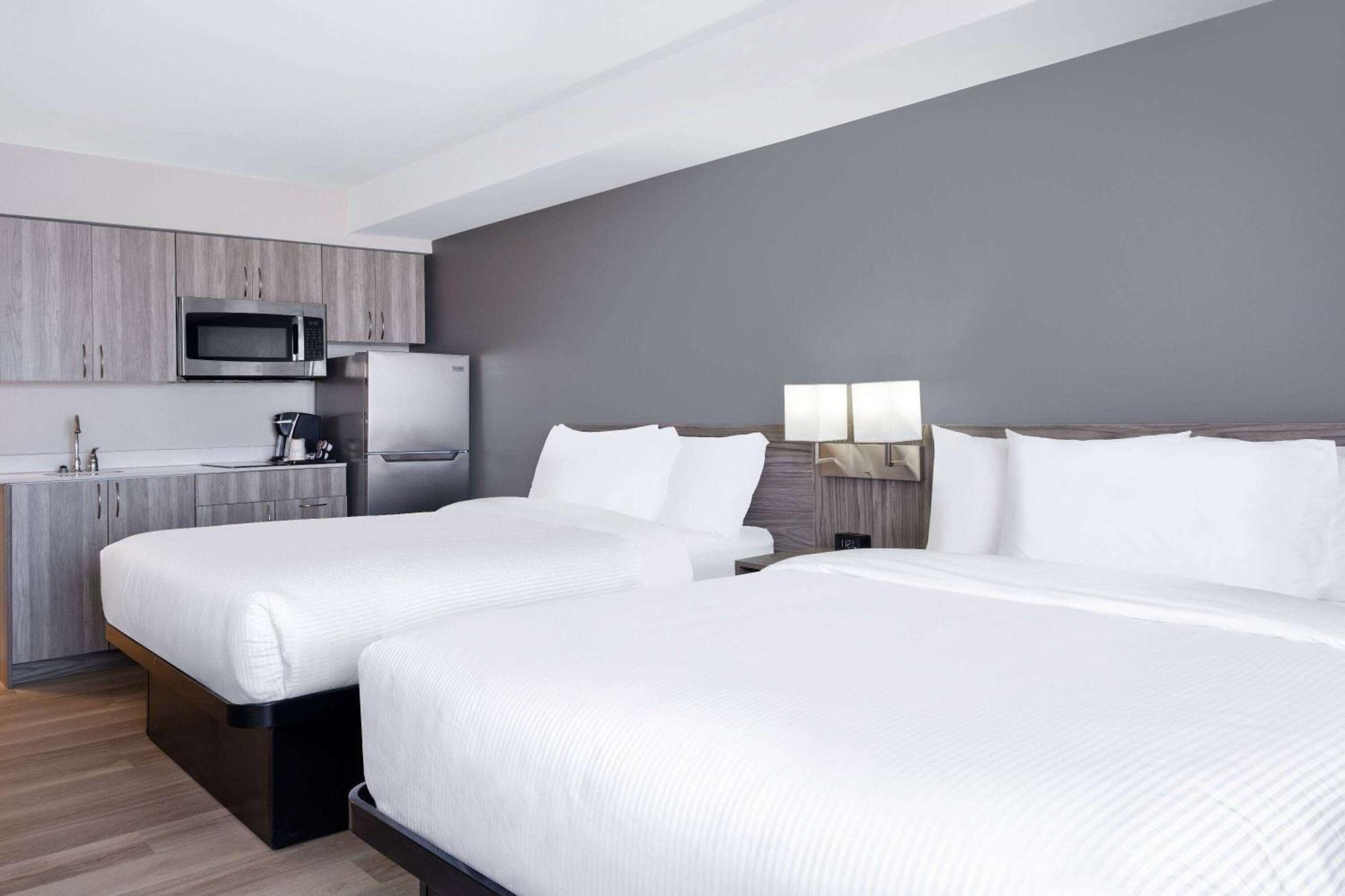 Microtel Inn & Suites By Wyndham Kanata Ottawa West Exterior photo